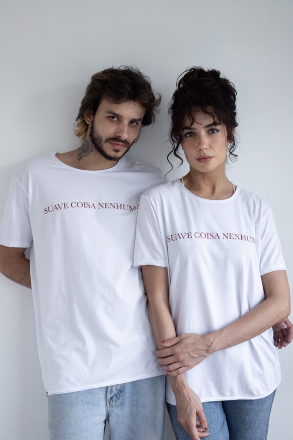 Camiseta SUAVE COISA NENHUMA. branco