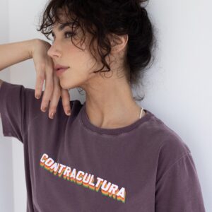 Camiseta CONTRACULTURA berinjela