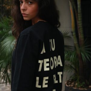 Casaco moletom TEORÍA preto