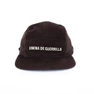 Boné CINEMA DE GUERRILLA em veludo cotelê marrom