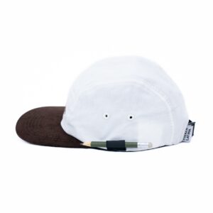 Boné CINEMA BRASILEIRO em veludo cotelê marrom e branco cru