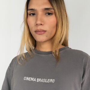 Camiseta malhão bordada CINEMA BRASILEIRO cinza