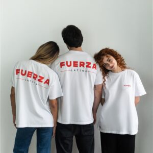 Camiseta FUERZA LATINA branca